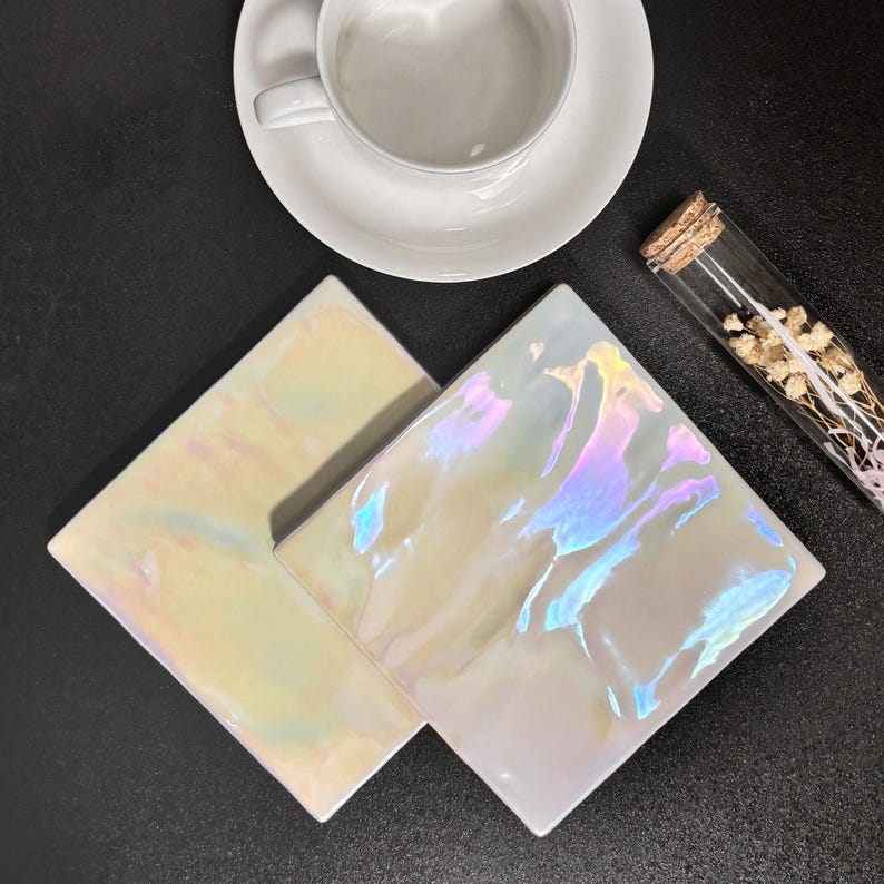 Iridescent Ceramic Tiles 132X132Mm Per