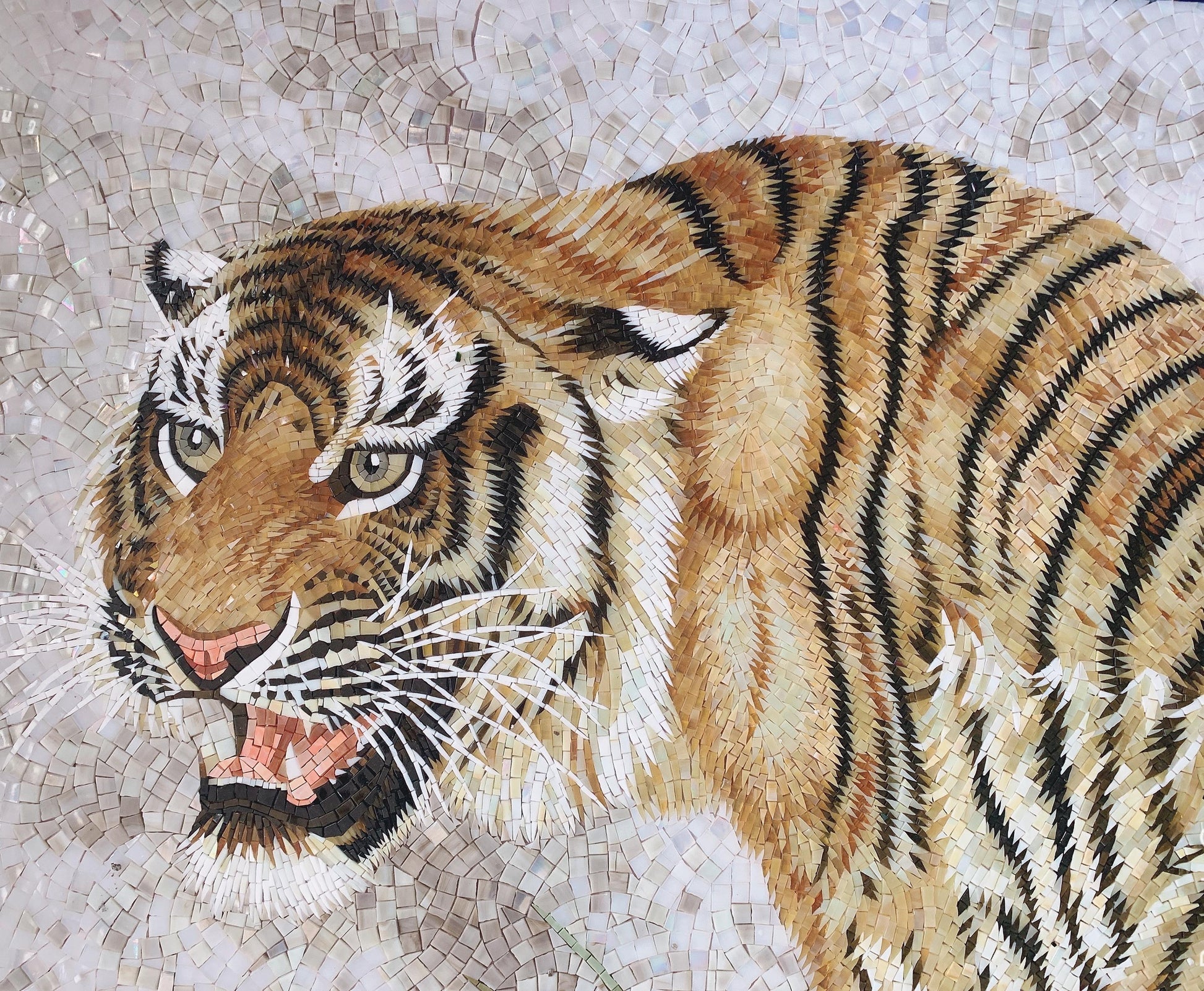 Hand-Cut Ice Jade Glass Tiger Mosaic Mural,Handmade Artistic Tile Wall Decor,Bespoke Wildlife Art for Home & Office,Premium Tiger Lover Gift - GR.Mosaic Decorative Pattern (View 3)