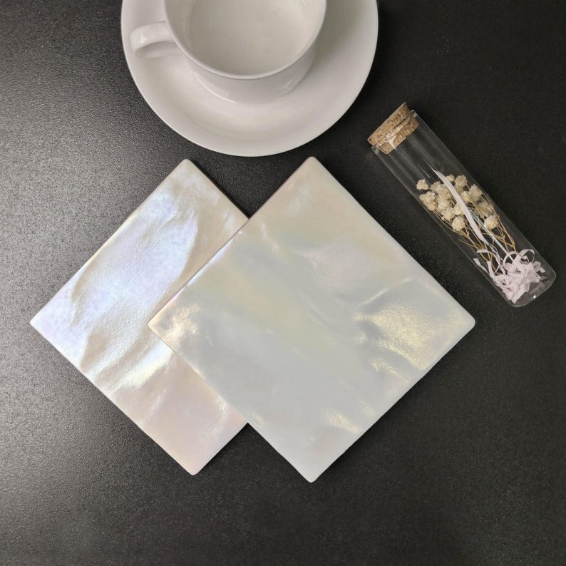 Iridescent Ceramic Tiles 132X132Mm Per